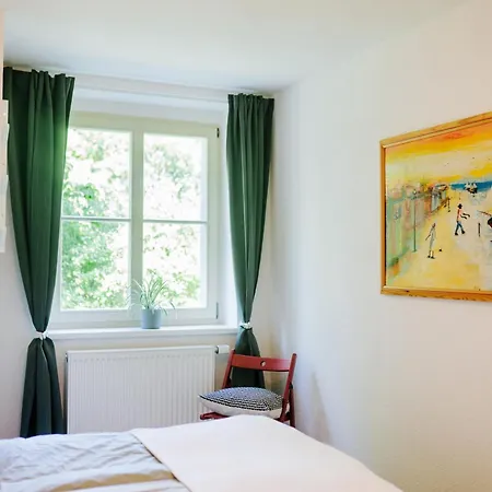 Levin - 56qm, Bis 4 Personen, Free Wifi & Parken * Dornburg-Camburg